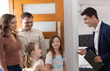 FIVE REASONS TO USE A PROFESSIONALS AGENT IN 2024